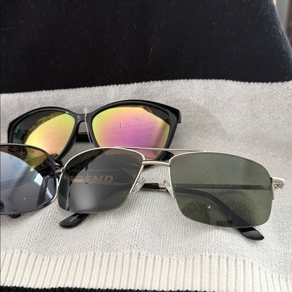 Box filled with Stylish Sunglasses - Picture 4 of 4